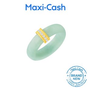 Royal Aura Jadeite Ring in 18K Yellow Gold